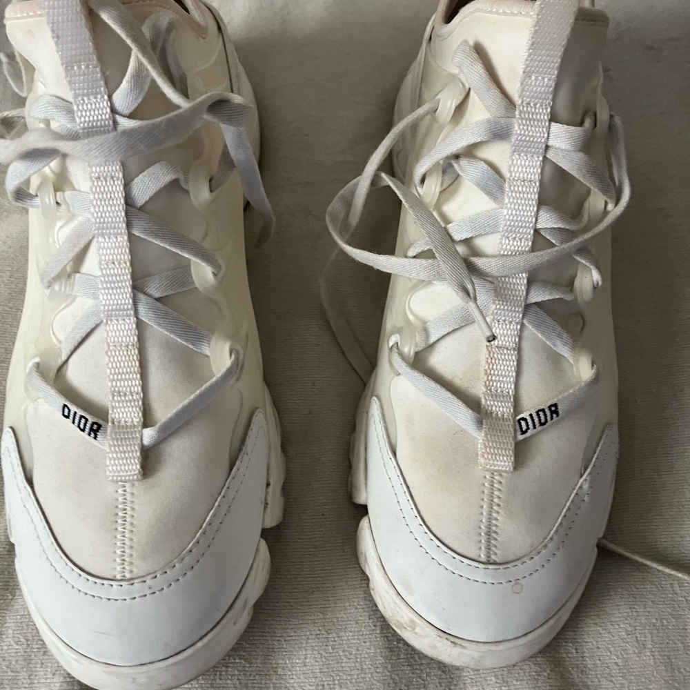 AUTHENTIC Dior D-Connect White Laceup Sneakers Size 38 Fits for size 7 or 7.5